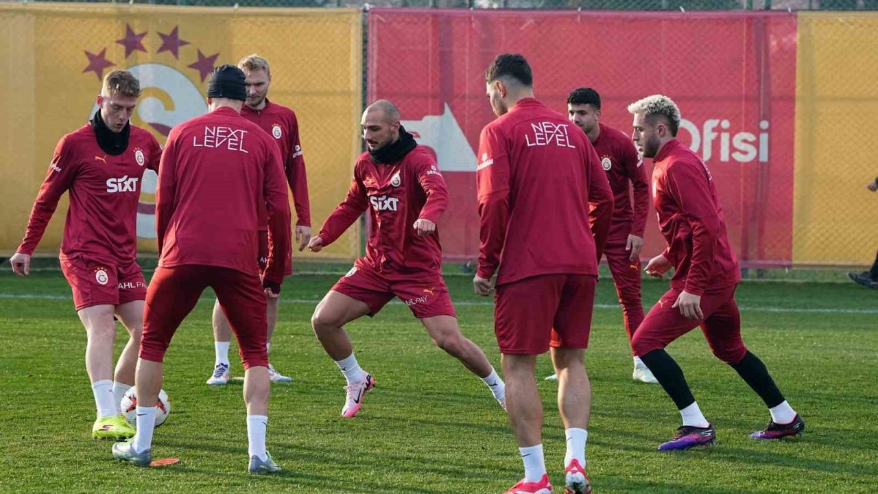 Galatasaray, Ajax maçı hazırlıklarını sürdürdü