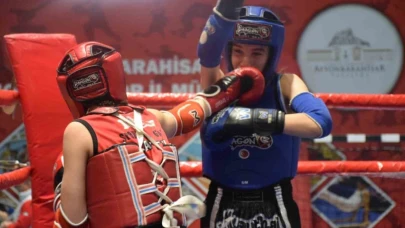 Ege Bölgesi Muaythai Şampiyonası başladı