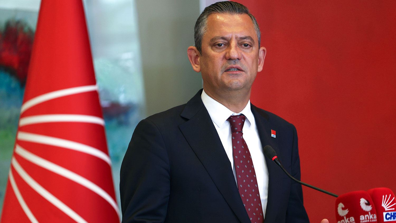 CHP lideri Özel: "Yarın Ekrem Bey ve Mansur Bey'le içinde bulunduğumuz süreç hakkında bir araya geleceğiz"