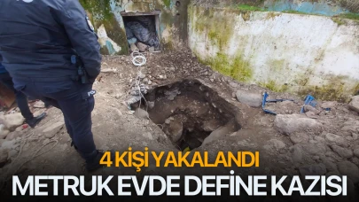 Manisa'da metruk evde define arayan 4 kişi yakalandı