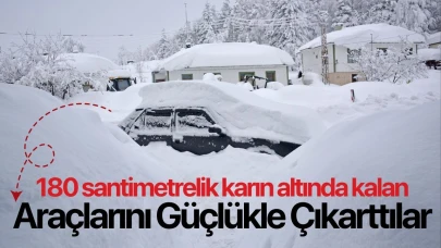 180 santimetrelik karın altında kalan araçlarını güçlükle çıkarttılar