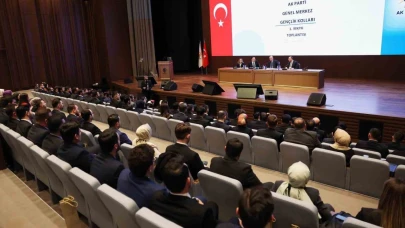 Cumhurbaşkanı Erdoğan, Gençlik Kolları MKYK toplantısına başkanlık etti