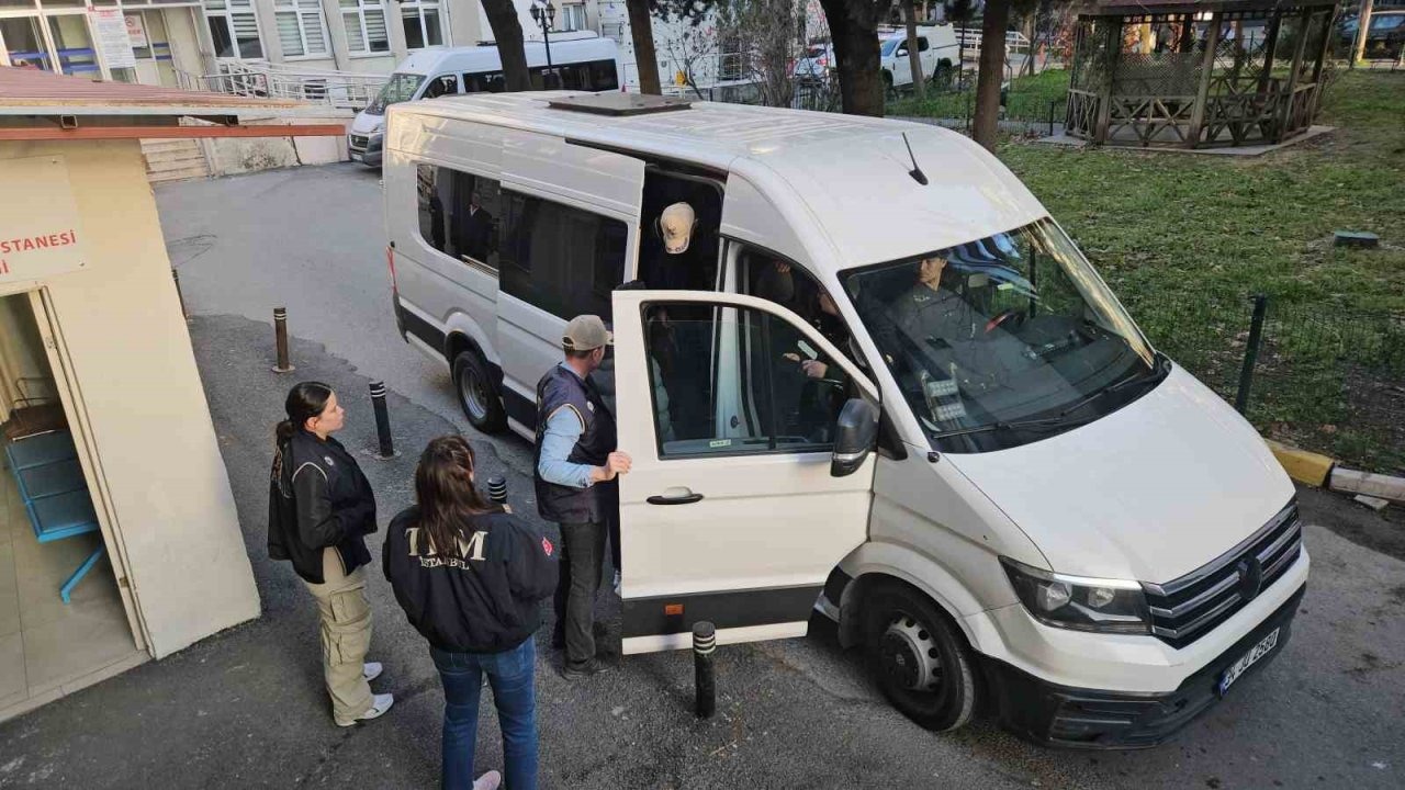 Sarıyer eski Belediye Başkanı Şükrü Genç’in de aralarında bulunduğu 34 şüpheli sağlık kontrolü için hastaneye götürüldü