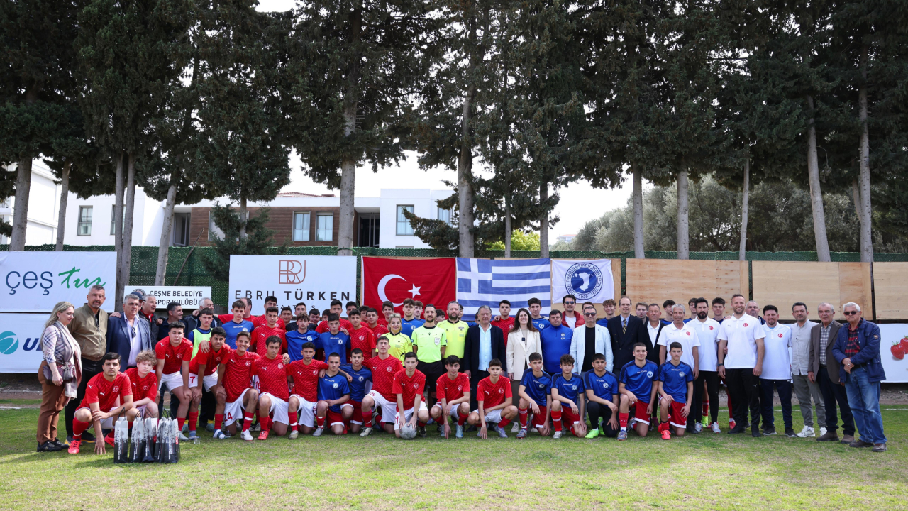 Türk-Yunan Dostluk Maçı Çeşme’de oynandı