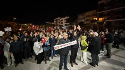 Turgutlu’da Demokrasi Yürüyüşü Coşkuyla Tamamlandı