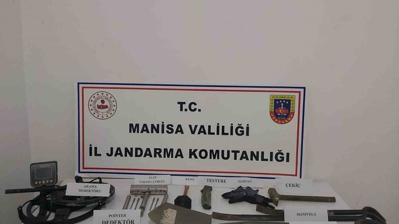 Manisa’da kaçak kazıya suçüstü