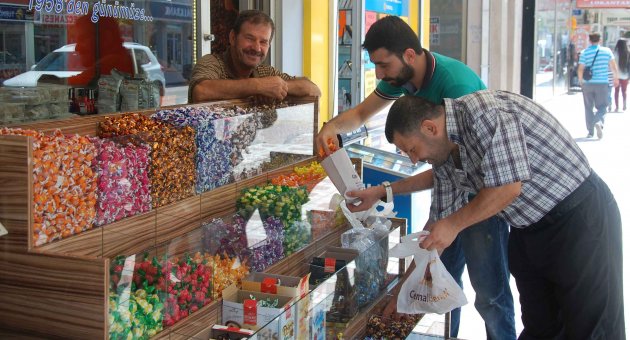 Bayram Şekerleri Görücüye Çıktı