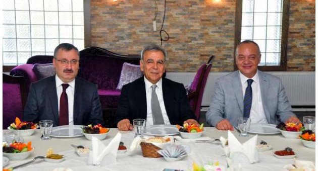 Ege Belediyeler Birliği Manisa'da toplandı