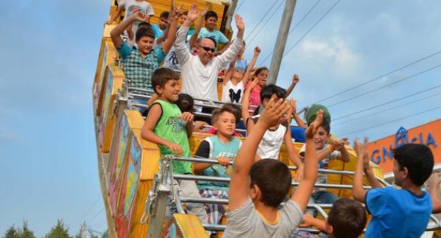 Hayatlarında ilk kez Lunapark gördüler