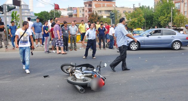 Trafik kazası 2 yaralı